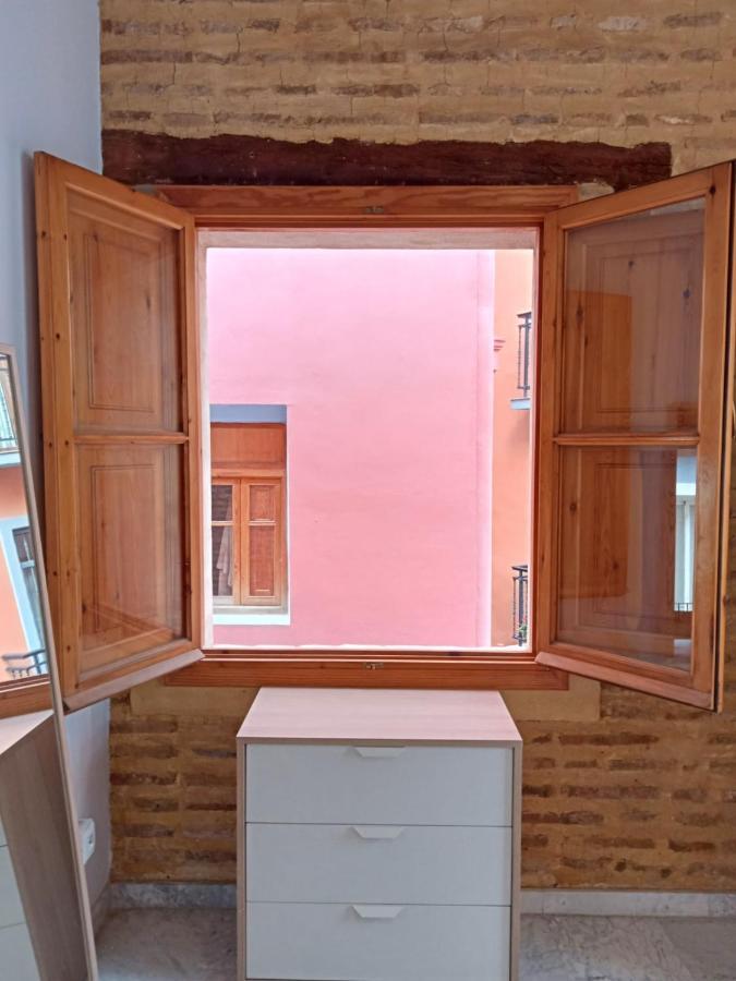 Apartamentos Con Encanto En Pleno Casco Antiguo Ron Valenciayole Exterior photo