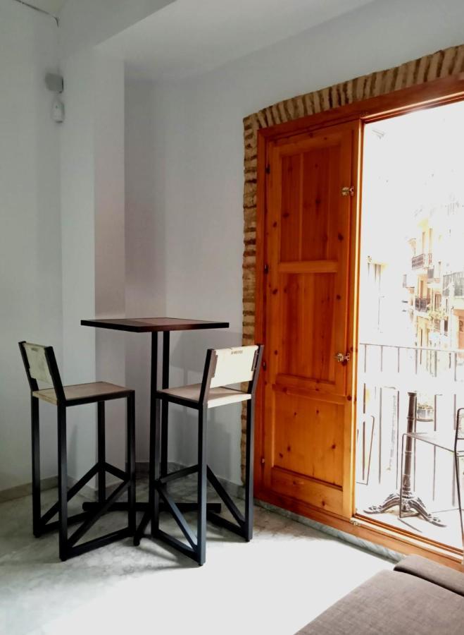 Apartamentos Con Encanto En Pleno Casco Antiguo Ron Valenciayole Exterior photo