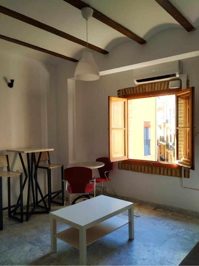 Apartamentos Con Encanto En Pleno Casco Antiguo Ron Valenciayole Exterior photo